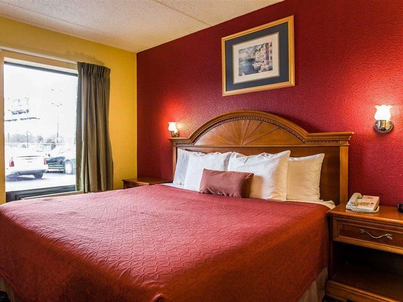 Rodeway Inn Charlotte Downtown Екстериор снимка