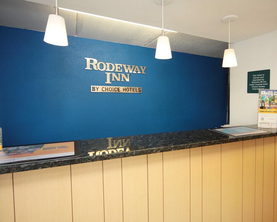 Rodeway Inn Charlotte Downtown Екстериор снимка